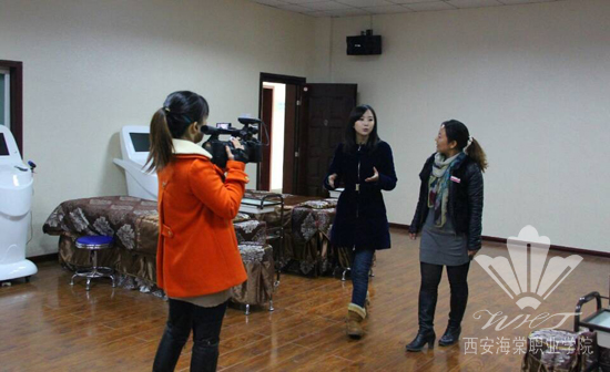 陕西一套《七女秀陕西》栏目组走进海棠学院中医美容博物馆