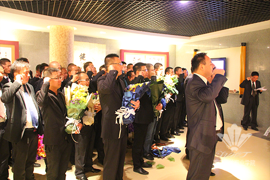 “深切缅怀王海棠院长”悼念仪式在西安海棠学院王海棠纪念馆举行